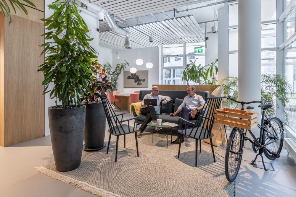 ZUG, Spaces Main Station office space - View 4 in Zug - internet, office_cleaning, breakout_areas