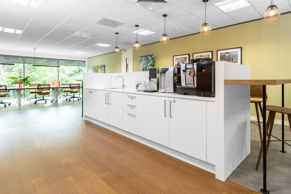 Maidenhead Concorde Park office space - View 2 in Maidenhead - internet, office_cleaning, breakout_areas