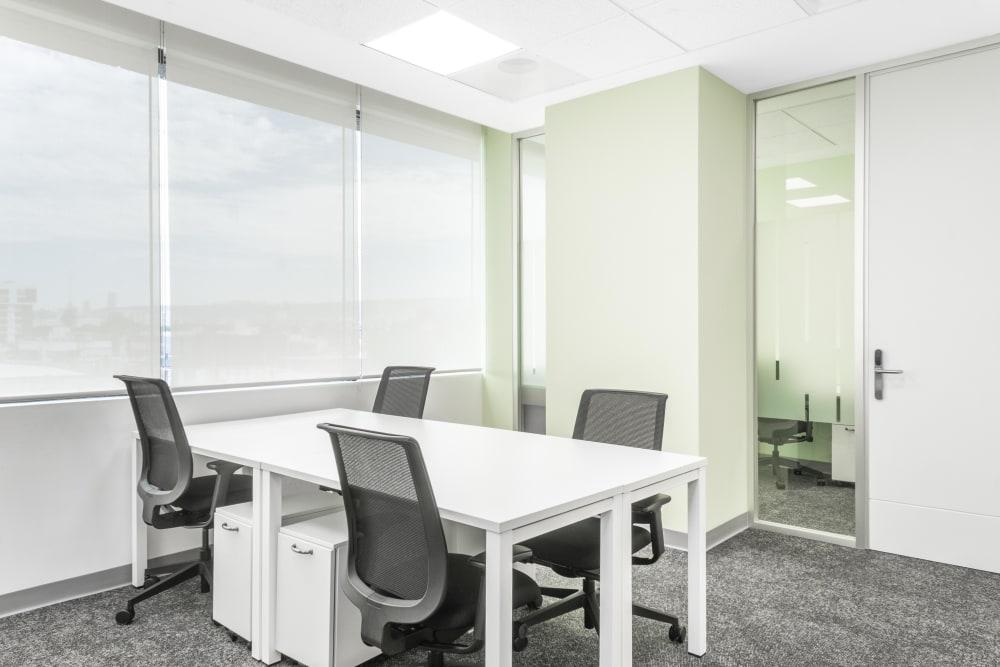 Queretaro Constituyentes - Photo 5 Queretaro Constituyentes office space - View 5 in Santiago de Querétaro - internet, office_cleaning, breakout_areas