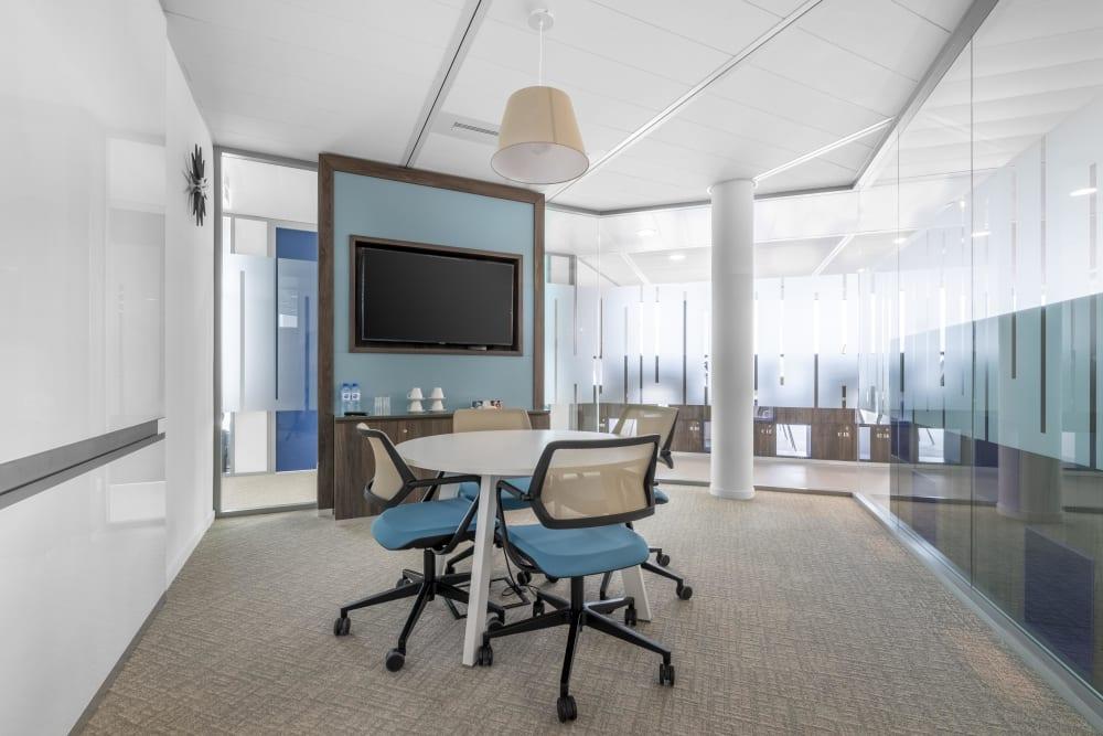 Stop & Work Versailles Chantier - Photo 3 Stop & Work Versailles Chantier office space - View 3 in Versailles - internet, office_cleaning, breakout_areas