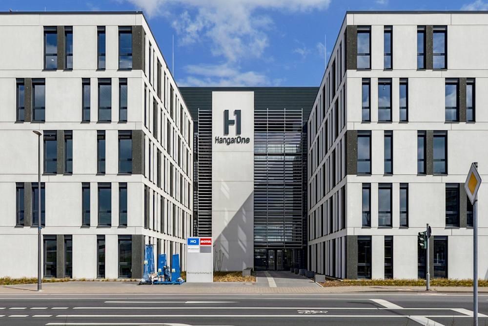 HangarOne - Photo 3 HangarOne office space - View 3 in Köln - internet, office_cleaning, breakout_areas