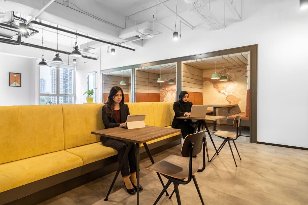 PETALING JAYA, Menara Axis - Photo 2 PETALING JAYA, Menara Axis office space - View 2 in Petaling Jaya - internet, office_cleaning, breakout_areas