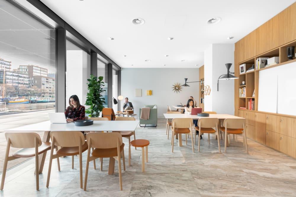 Amsterdam, Spaces De Walvis office space - View 3 in Amsterdam - internet, office_cleaning, breakout_areas