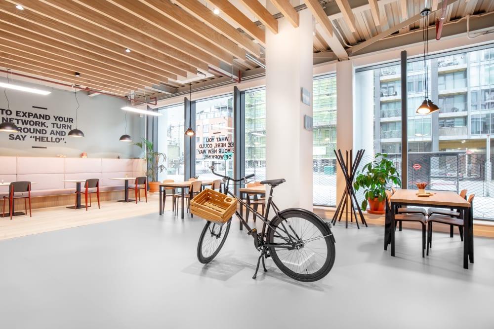 London, Sutton Point - Photo 6 London, Sutton Point office space - View 6 in Sutton - internet, office_cleaning, breakout_areas