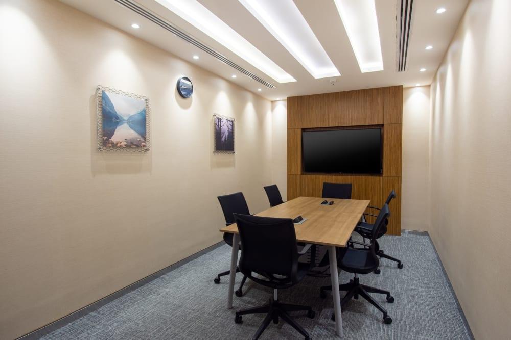 Regus Nawaf Square - Photo 2 Regus Nawaf Square office space - View 2 in Riyadh - internet, office_cleaning, breakout_areas