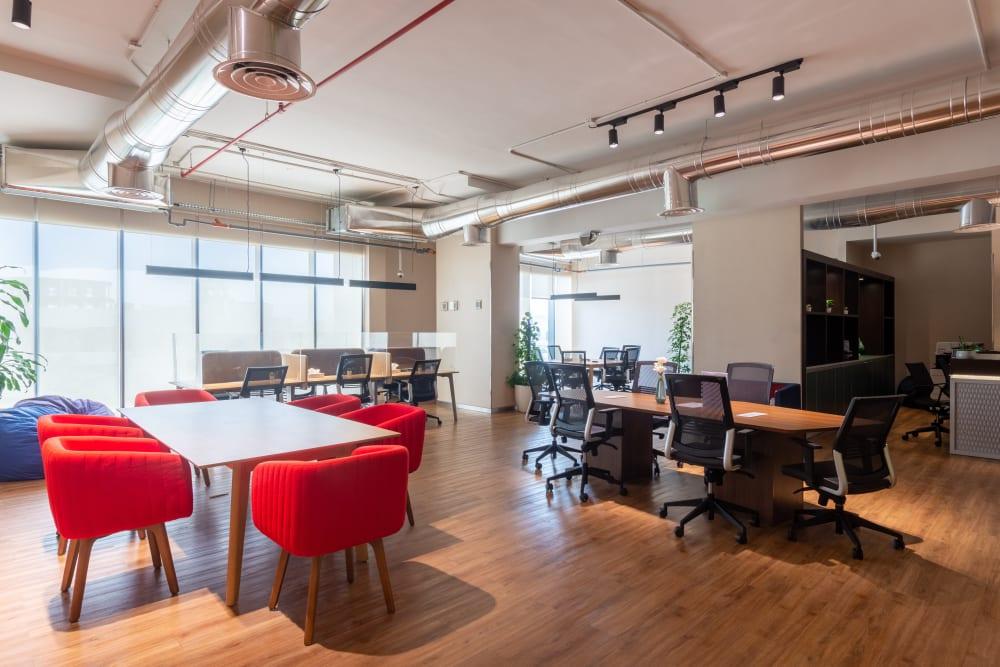 Regus Nawaf Square - Photo 5 Regus Nawaf Square office space - View 5 in Riyadh - internet, office_cleaning, breakout_areas