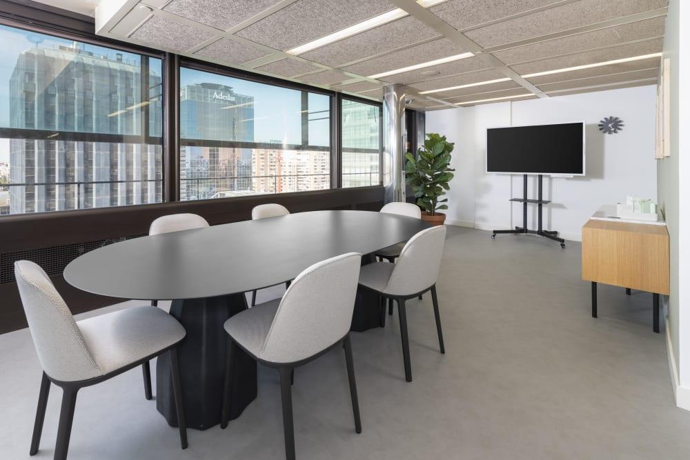 Madrid, Paseo De La Castellana 81 office space - View 2 in Madrid - internet, office_cleaning, breakout_areas