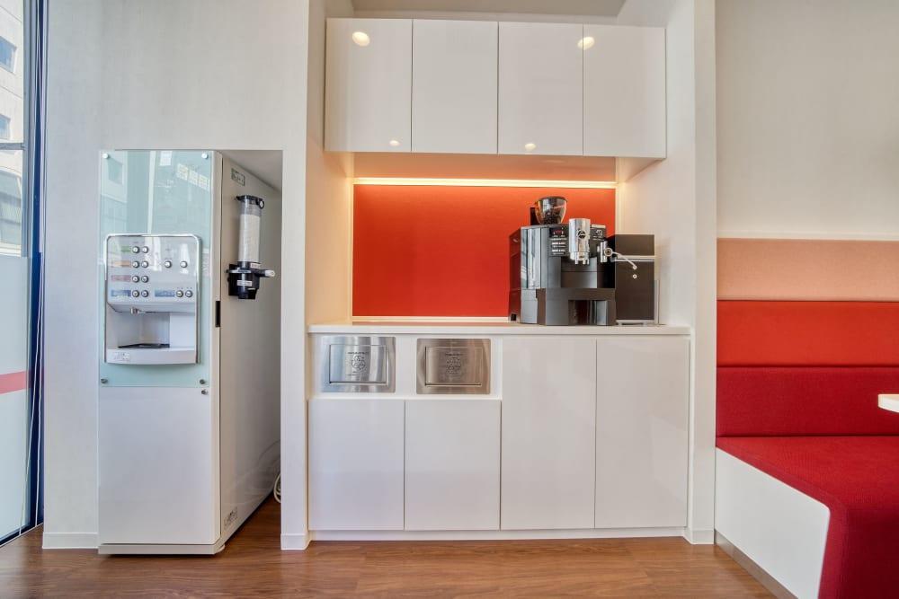 Aono Building office space - View 2 in Matsuyama - internet, office_cleaning, breakout_areas