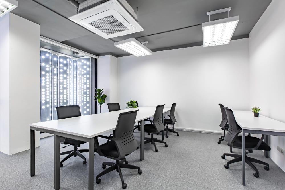 SO24 office space - View 3 in Khet Khlong Toei - internet, office_cleaning, breakout_areas
