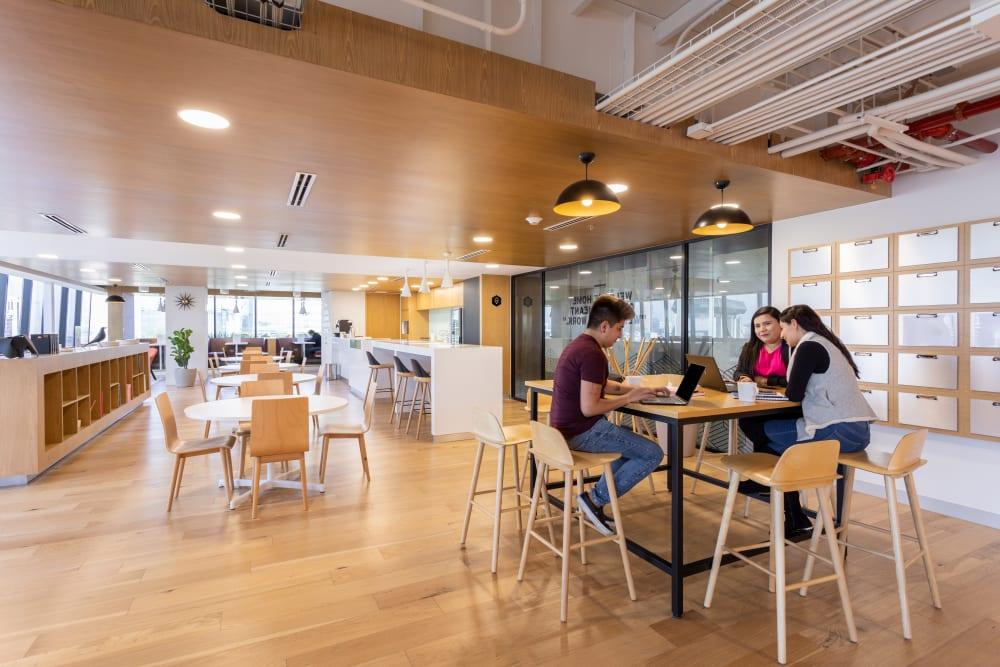 Ciudad Mexico - Spaces Torre Concreta office space - View 2 in Ciudad de México - internet, office_cleaning, breakout_areas