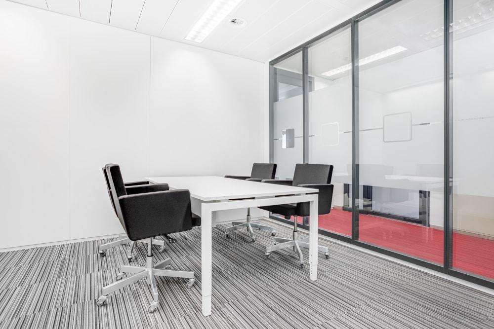 SCHIPHOL, TOO WTC Schiphol - Photo 2 SCHIPHOL, TOO WTC Schiphol office space - View 2 in Schiphol - internet, office_cleaning, breakout_areas