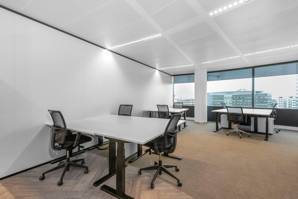 UTRECHT, TOO WTC Utrecht - Photo 5 UTRECHT, TOO WTC Utrecht office space - View 5 in Utrecht - internet, office_cleaning, breakout_areas