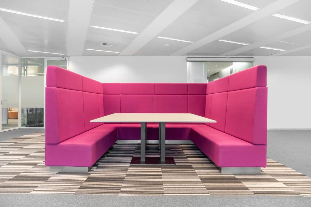 BRUSSEL, TOO Brussels Airport - Photo 4 BRUSSEL, TOO Brussels Airport office space - View 4 in Zaventem - internet, office_cleaning, breakout_areas