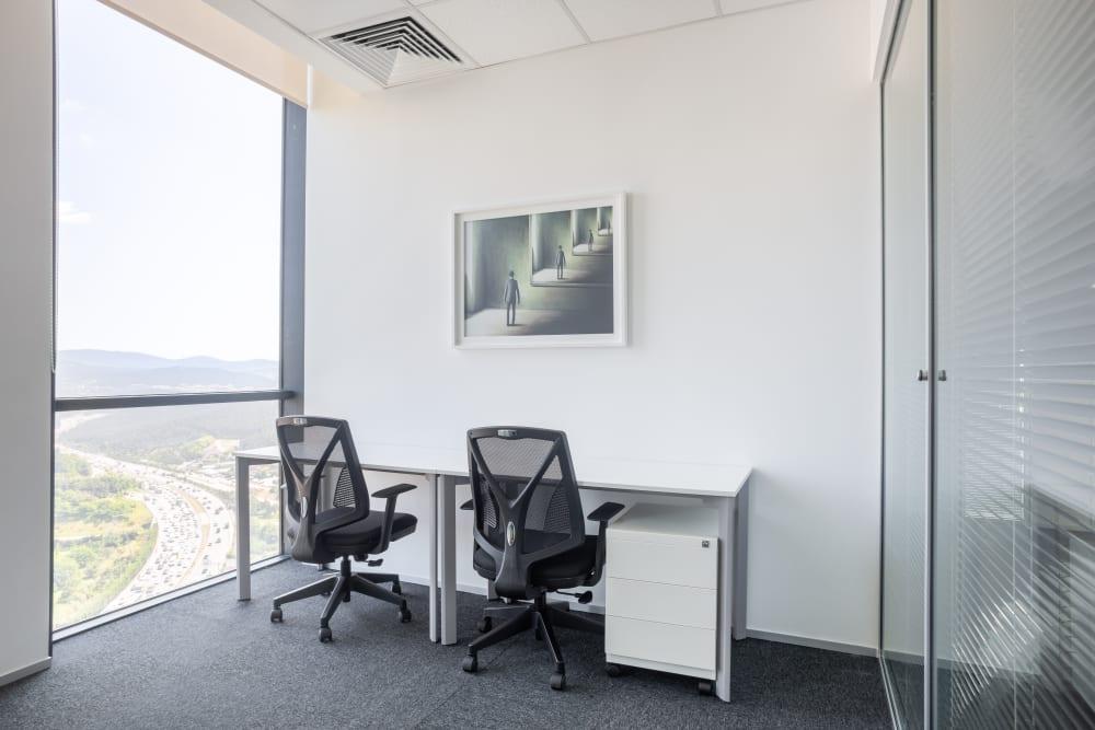 Fatih Sultan Mehmet - Photo 3 Fatih Sultan Mehmet office space - View 3 in Ümraniye - internet, office_cleaning, breakout_areas