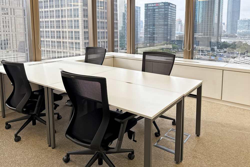 Shanghai, Hang Seng Bank Tower office space - View 4 in Pu Dong Xin Qu - internet, office_cleaning, breakout_areas