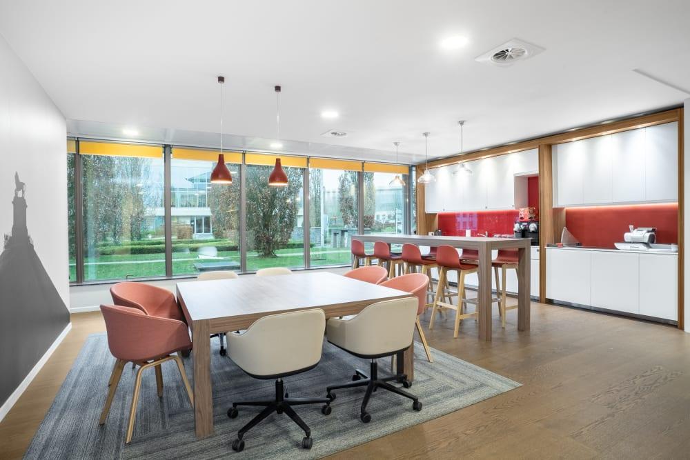 BRAINE-L'ALLEUD, Parc De L'Alliance office space - View 3 in Braine-l'Alleud - internet, office_cleaning, breakout_areas