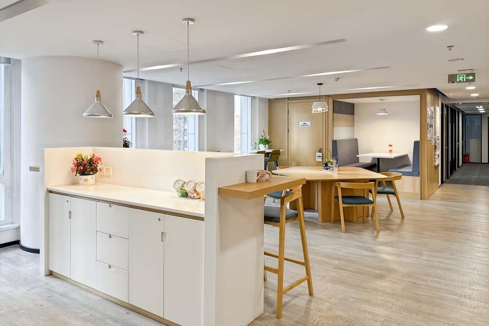 Bejing, Vantone Centre office space - View 6 in Chao Yang Qu - internet, office_cleaning, breakout_areas