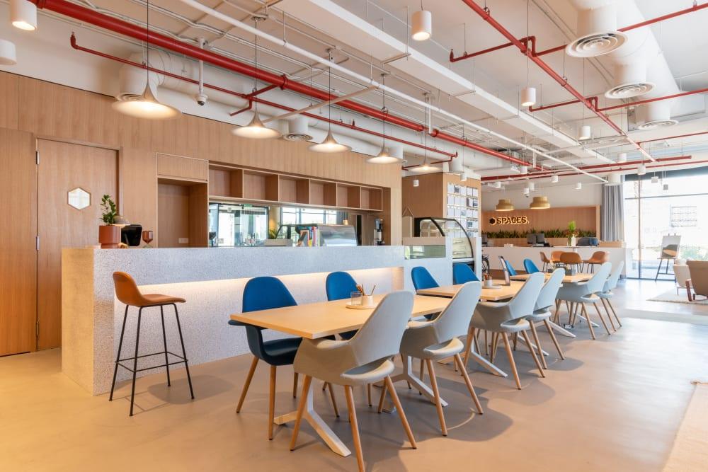 Al Khobar, Spaces Ajdan Walk office space - View 2 in Al Khobar - internet, office_cleaning, breakout_areas