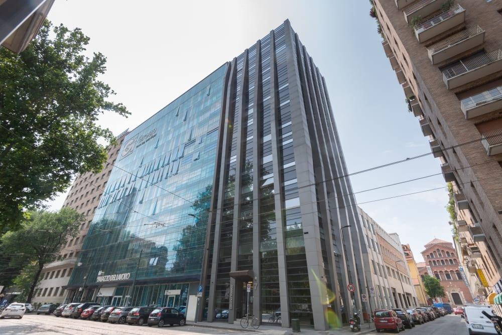 Milan, Blend Tower Copernico - Photo 2 Milan, Blend Tower Copernico office space - View 2 in Milano - internet, office_cleaning, breakout_areas