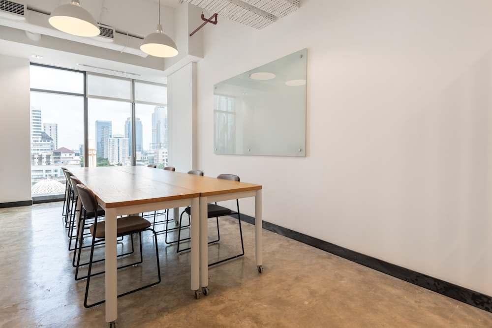 Jakarta, JB Tower - Photo 2 Jakarta, JB Tower office space - View 2 in Kota Jakarta Pusat - internet, office_cleaning, breakout_areas