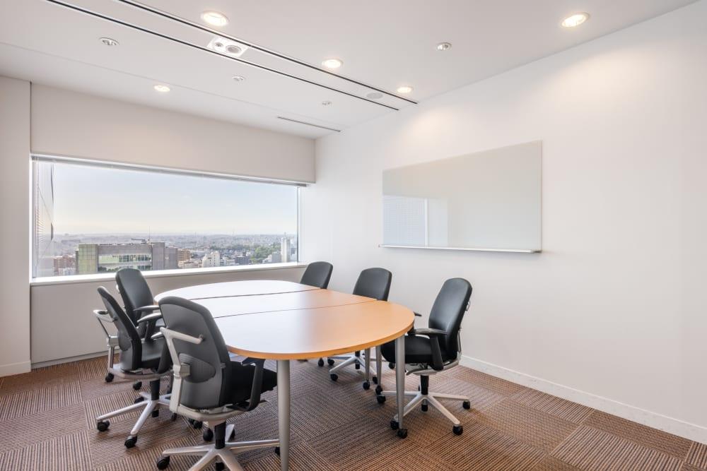 Shibuya Mark City office space - View 2 in Shibuya - internet, office_cleaning, breakout_areas