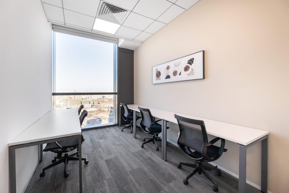 Hairong Plaza - Photo 4 Hairong Plaza office space - View 4 in Changchun - internet, office_cleaning, breakout_areas