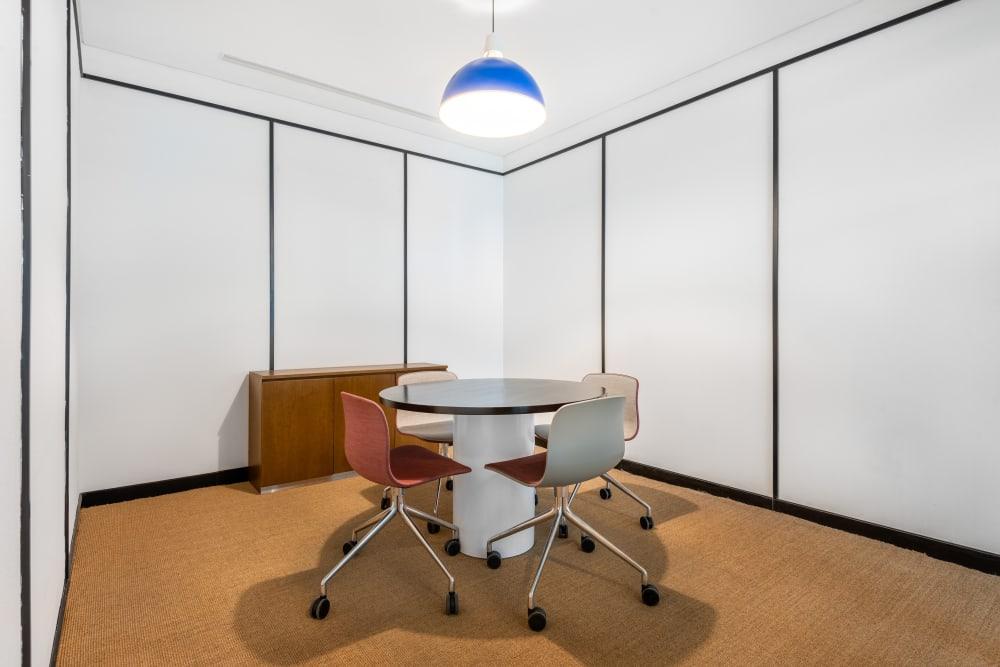 Jakarta, Revenue Tower - Photo 2 Jakarta, Revenue Tower office space - View 2 in Kota Jakarta Selatan - internet, office_cleaning, breakout_areas