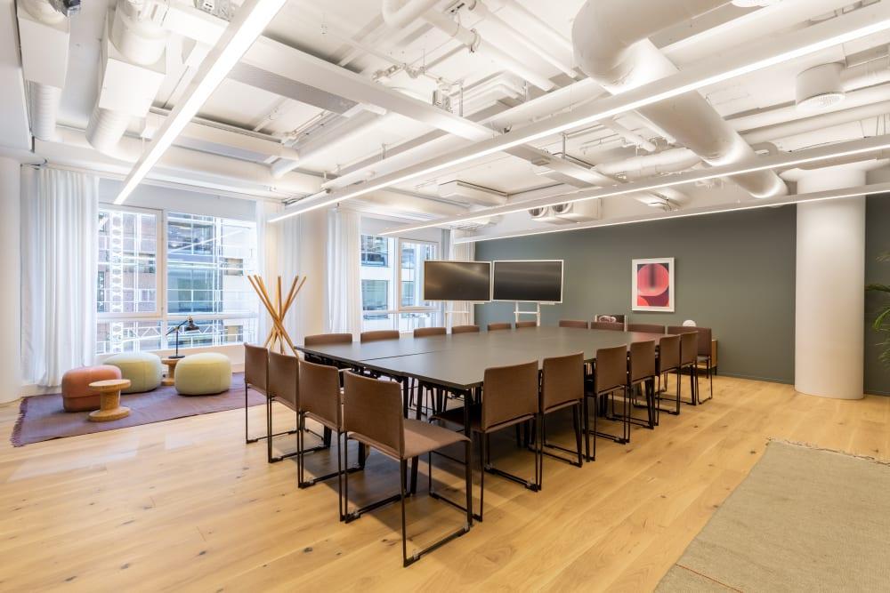 Oslo, Spaces Aker Brygge office space - View 2 in Sentrum - internet, office_cleaning, breakout_areas