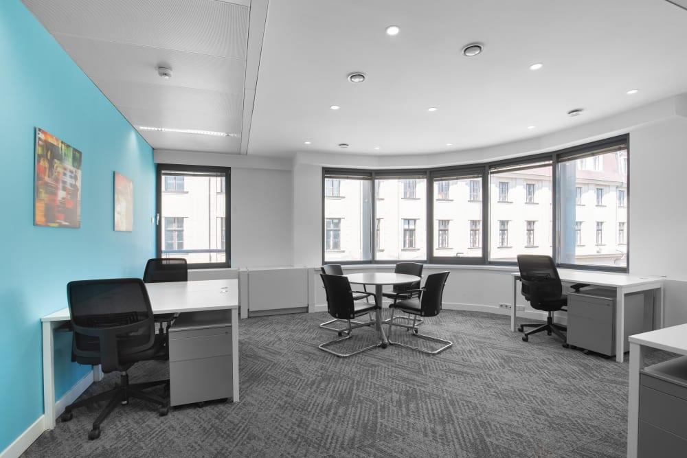 BUDAPEST, President Centre office space - View 2 in Budapest - internet, office_cleaning, breakout_areas