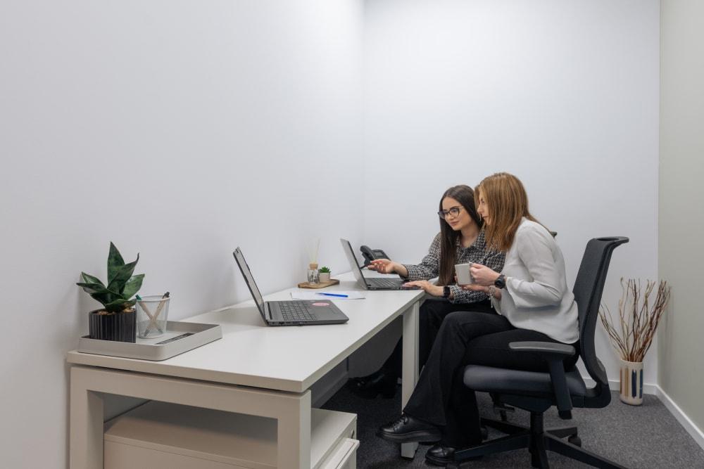 Cluj-Napoca, Iulius Business Centre - Photo 6 Cluj-Napoca, Iulius Business Centre office space - View 6 in Cluj-Napoca - internet, office_cleaning, breakout_areas