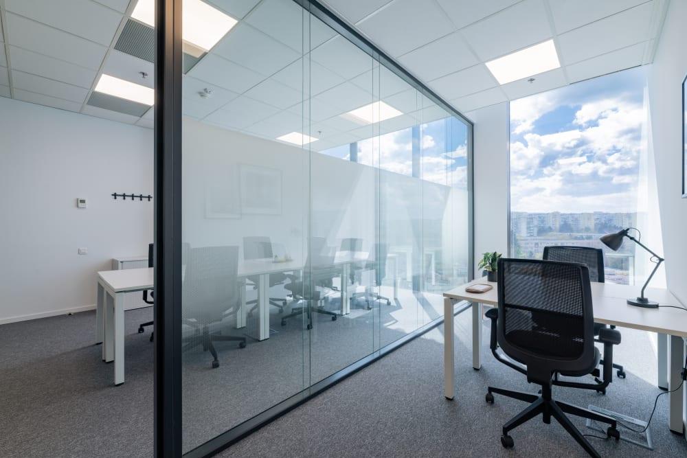 Cluj-Napoca, Iulius Business Centre - Photo 5 Cluj-Napoca, Iulius Business Centre office space - View 5 in Cluj-Napoca - internet, office_cleaning, breakout_areas