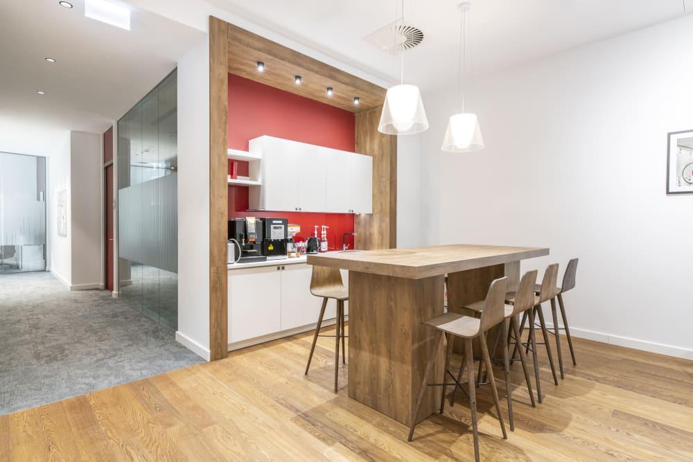 WARSAW, Sheraton Plaza office space - View 4 in Warszawa - internet, office_cleaning, breakout_areas