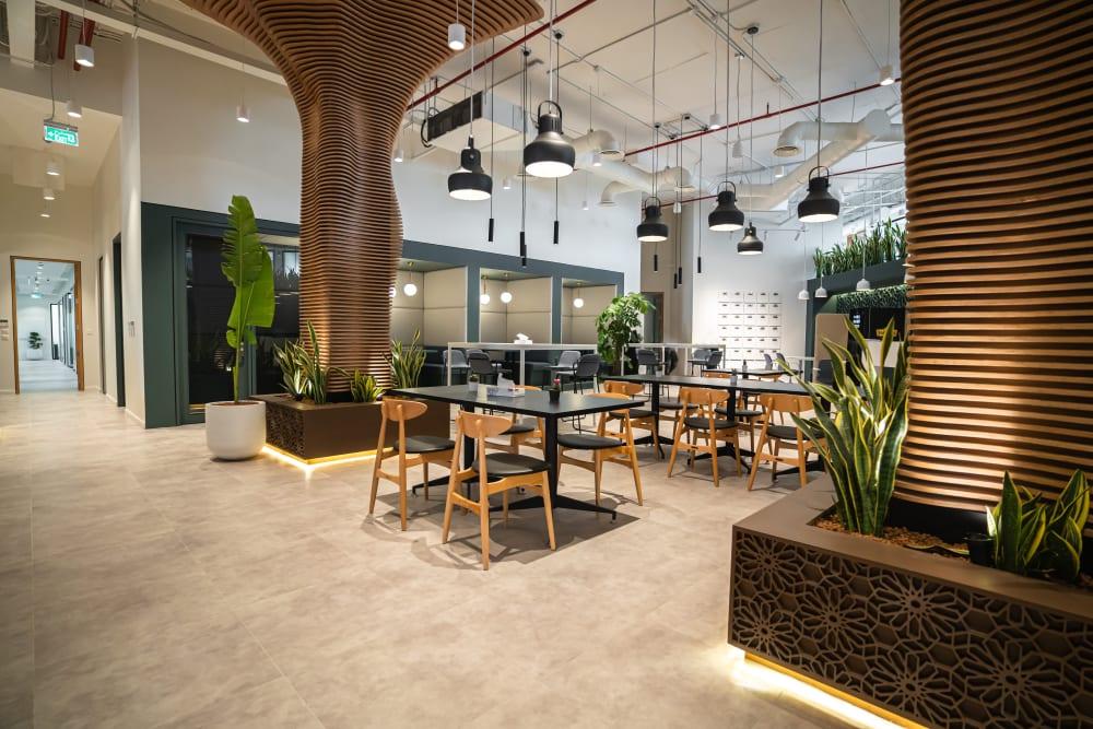 Riyadh, the Esplanade - Photo 2 Riyadh, the Esplanade office space - View 2 in Riyadh - internet, office_cleaning, breakout_areas