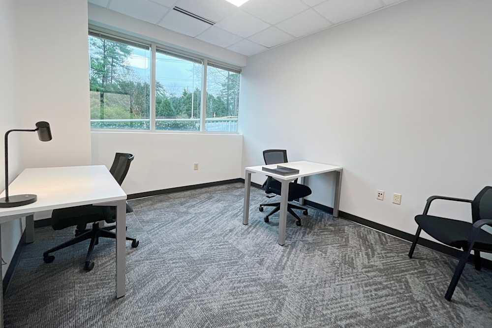 South Aiken - Photo 6 South Aiken office space - View 6 in Aiken - internet, office_cleaning, breakout_areas