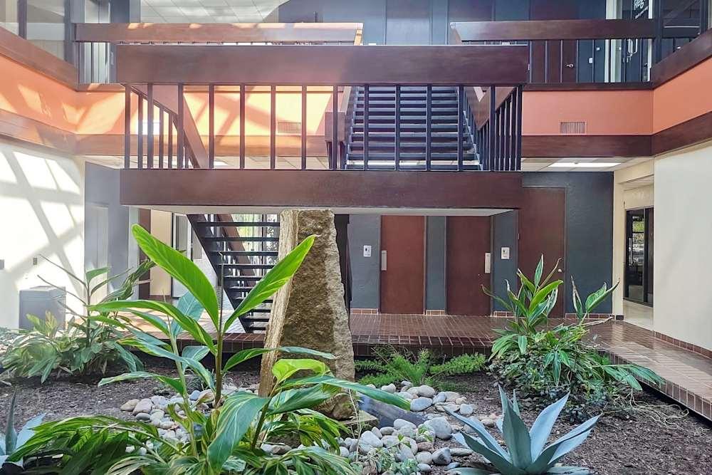 TX, Dallas - the Plaza at River Bend office space - View 4 in Dallas - internet, office_cleaning, breakout_areas