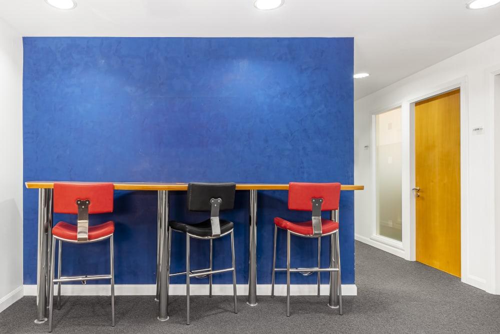 BAHRAIN, Almoayyed Tower - Photo 2 BAHRAIN, Almoayyed Tower office space - View 2 in Seef - internet, office_cleaning, breakout_areas