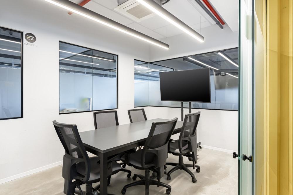 Easyspace Binyamina - Photo 5 Easyspace Binyamina office space - View 5 in Binyamina-Giv'at Ada - internet, office_cleaning, breakout_areas