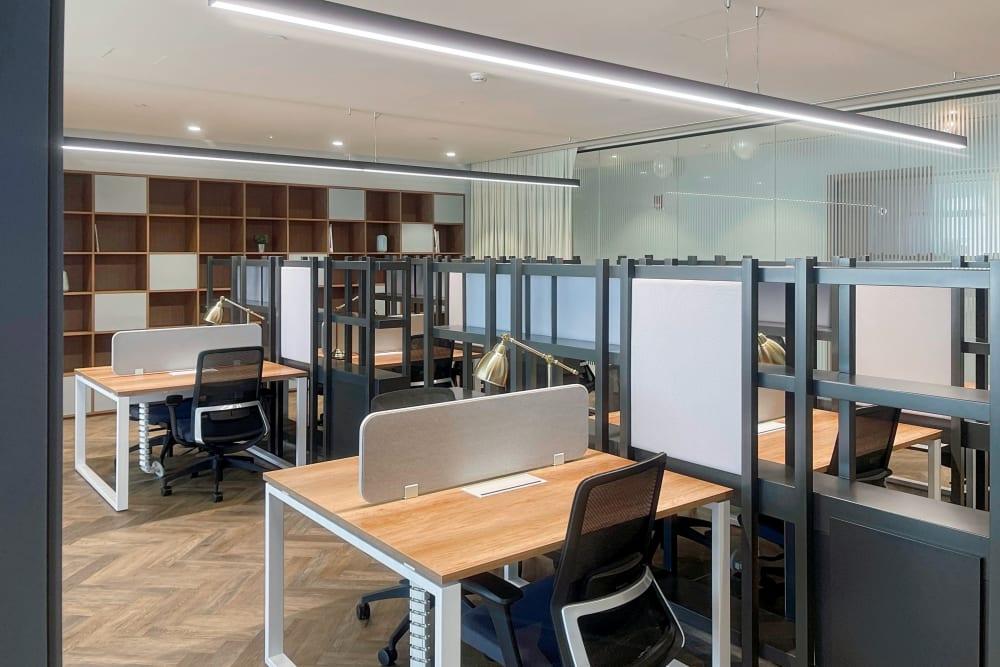 Signature Al Maqam Tower ADGM - Photo 2 Signature Al Maqam Tower ADGM office space - View 2 in Abu Dhabi - internet, office_cleaning, breakout_areas