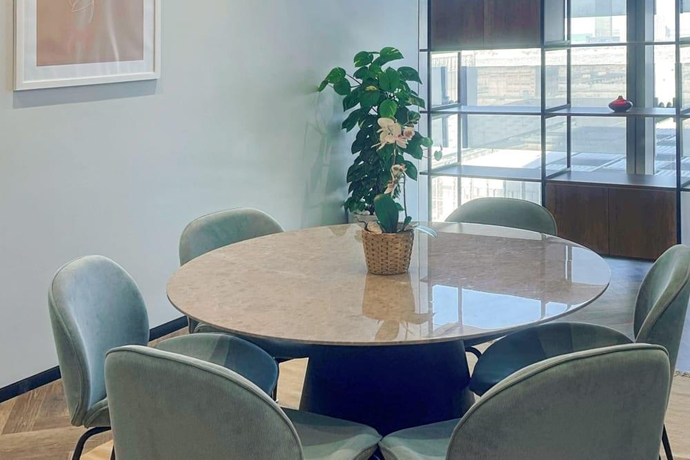 Signature Al Maqam Tower ADGM - Photo 5 Signature Al Maqam Tower ADGM office space - View 5 in Abu Dhabi - internet, office_cleaning, breakout_areas