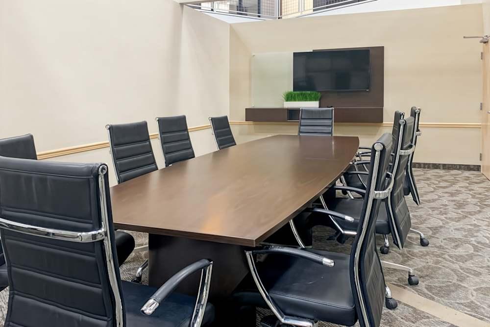 OH, Columbus - 5th Ave. office space - View 3 in Columbus - internet, office_cleaning, breakout_areas