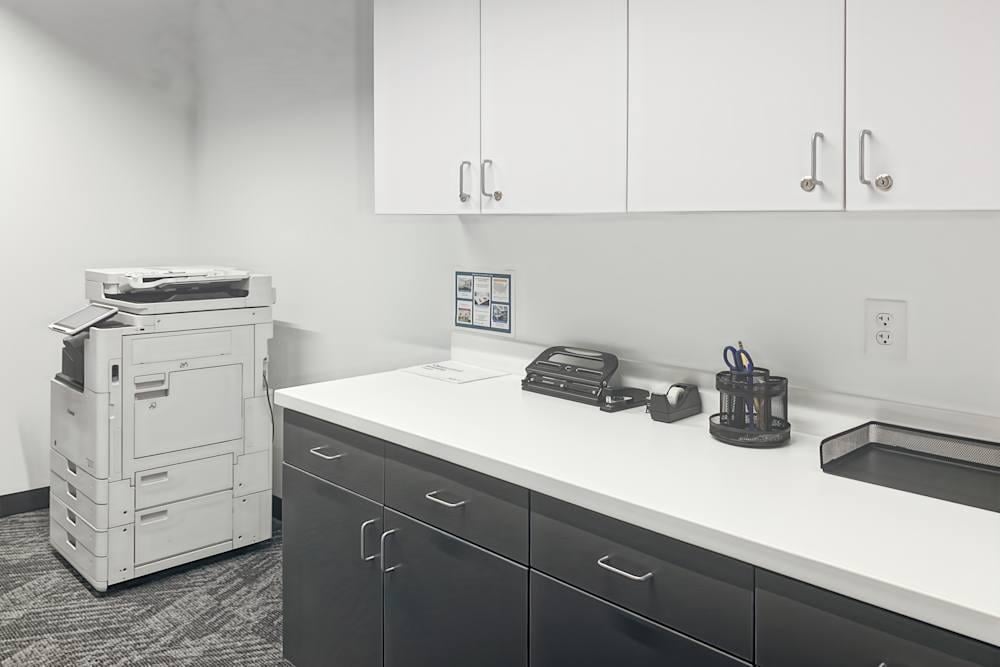 OH, Columbus - 5th Ave. office space - View 6 in Columbus - internet, office_cleaning, breakout_areas