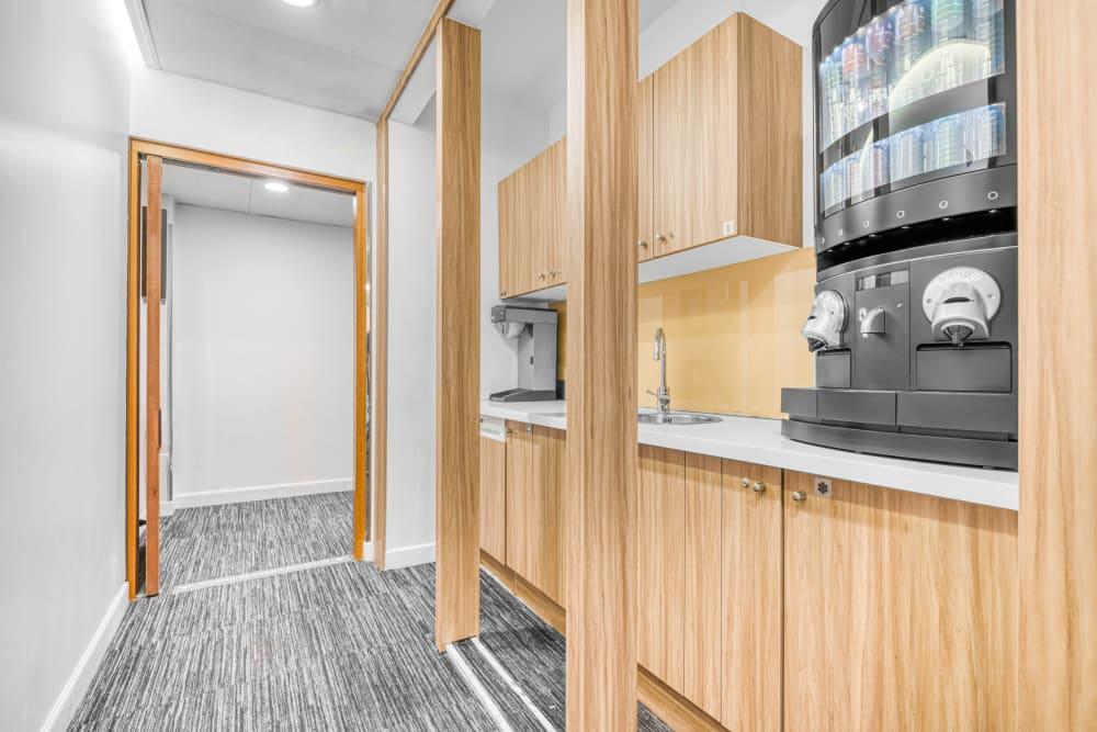 Paris,signature, Place Vendôme office space - View 3 in Paris - internet, office_cleaning, breakout_areas