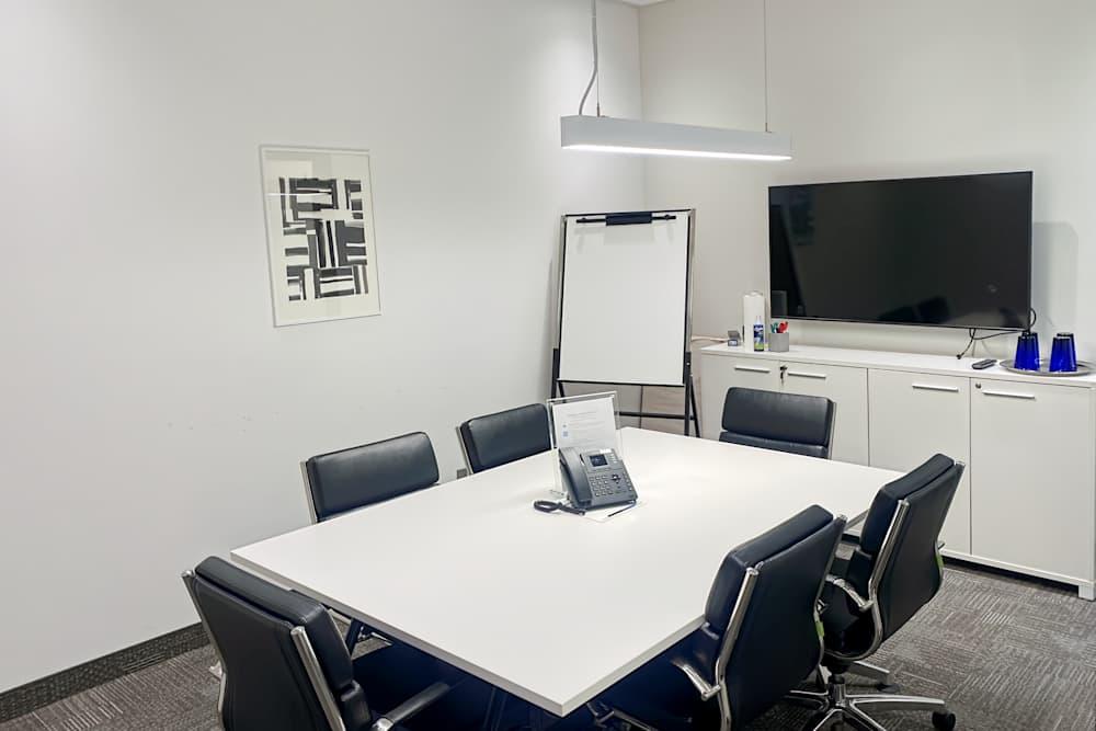 QC, Gatineau -Rue Montcalm office space - View 4 in Gatineau - internet, office_cleaning, breakout_areas