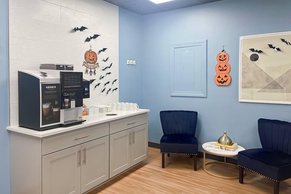 Elm Street - Photo 2 Elm Street office space - View 2 in Manchester - internet, office_cleaning, breakout_areas