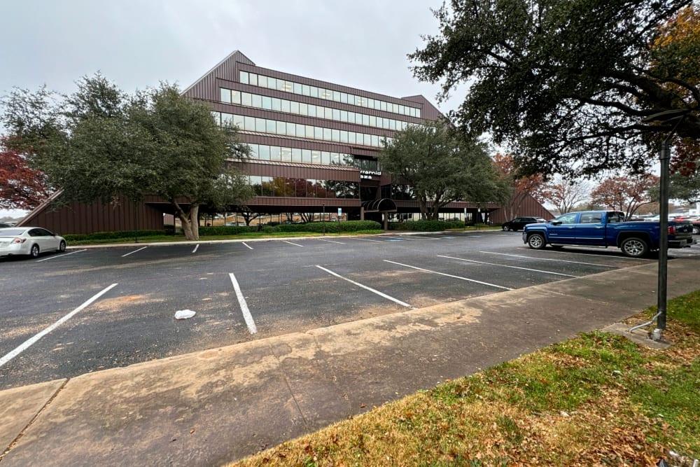 Pyramid Plaza - Photo 2 Pyramid Plaza office space - View 2 in Lubbock - internet, office_cleaning, breakout_areas
