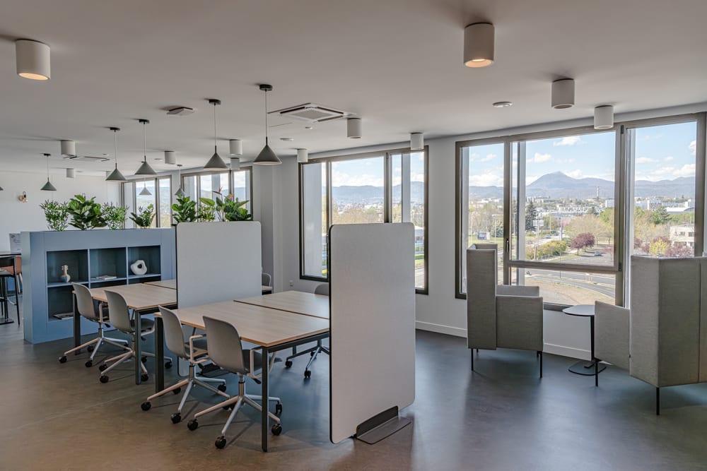 Clermont-Ferrand, La Pardieu office space - View 3 in Clermont-Ferrand - internet, office_cleaning, breakout_areas