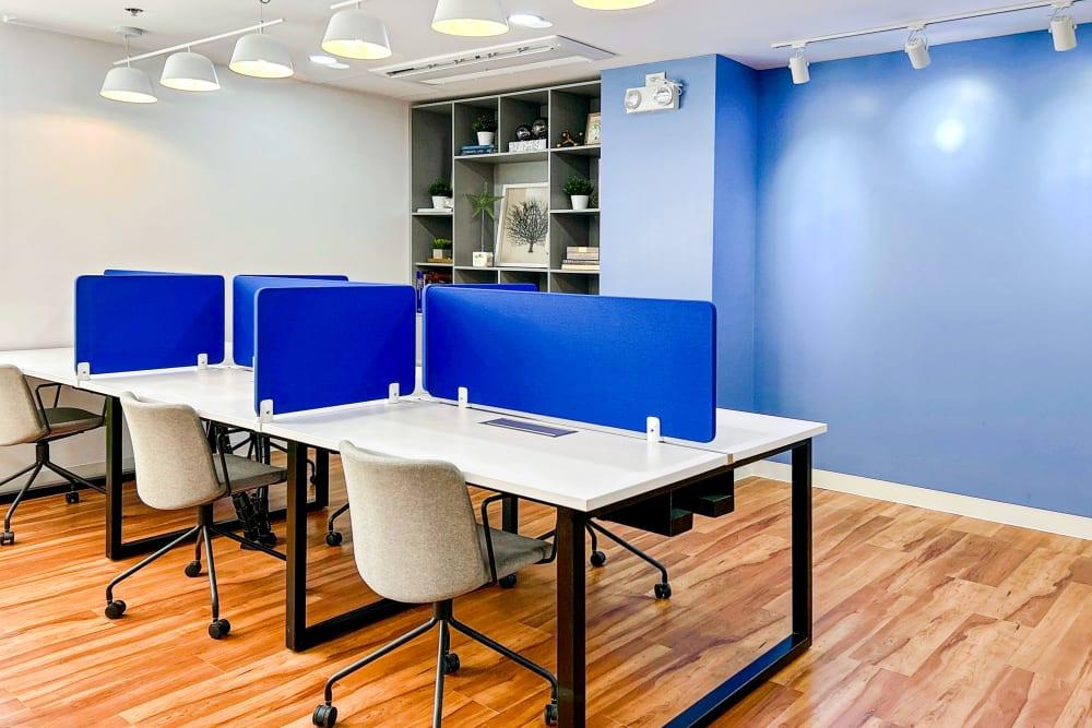 Quezon City, Triumph Square office space - View 4 in Quezon City - internet, office_cleaning, breakout_areas