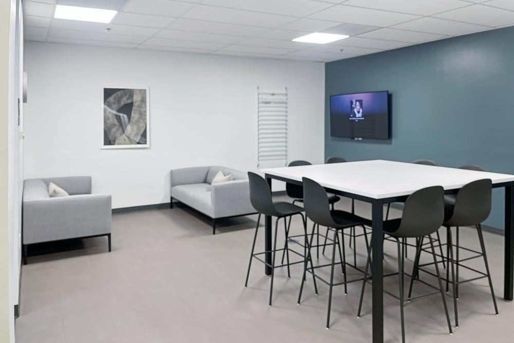 MA, Peabody - Centennial Drive office space - View 4 in Peabody - internet, office_cleaning, breakout_areas