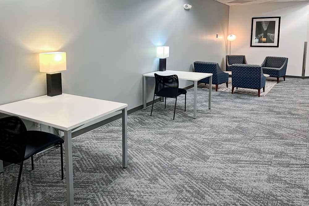 8880 Cal Center Drive - Photo 5 8880 Cal Center Drive office space - View 5 in Sacramento - internet, office_cleaning, breakout_areas