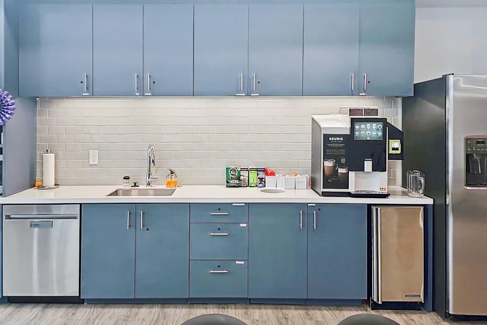 IN, Brownsburg - Green Street office space - View 4 in Brownsburg - internet, office_cleaning, breakout_areas